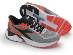 Diadora Mythos Blushield Vigore -Men's Sports Fashion 101.178046 D0009 02 3