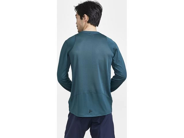 Craft ADV Essence Long Sleeve Tee 19 Craft ADV Essence Long Sleeve Tee - Image 17
