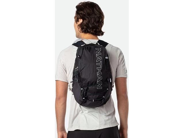 Nathan Crossover 15L Hydration Pack 5 Nathan Crossover 15L Hydration Pack - Image 3