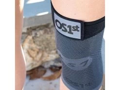 OS1st KS7+ Adjustable Knee Sleeve -Men's Sports Fashion OS1st KS7PLUS LifestyleImage 3 720x