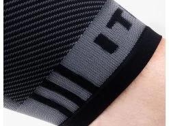 OS1st QS4 Thigh Brace Compression Sleeve -Men's Sports Fashion QS4 ITB Image