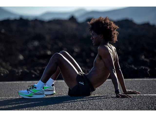 Diadora Atomo V7000 8 Diadora Atomo V7000 - Image 6