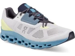 On Cloudstratus 2.0 -Men's Sports Fashion Small JPEG 39.98659 cloudstratus fw22 frost niagara m g6