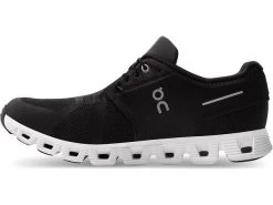 On Cloud 5 32 On Cloud 5 -Men's Sports Fashion Small JPEG 59.98919 cloud 5 ss22 black white m g4 1