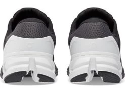 On Cloudflyer 4 -Men's Sports Fashion Small JPEG 71.98677 cloudflyer 4 fw22 black white m g5 2