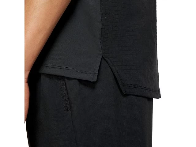 Nike Dri-FIT Rise 365 Trail Tank 5 Nike Dri-FIT Rise 365 Trail Tank - Image 3