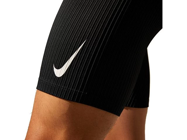 Nike AeroSwift 1/2-Length Running Tight 5 Nike AeroSwift 1/2-Length Running Tight - Image 3